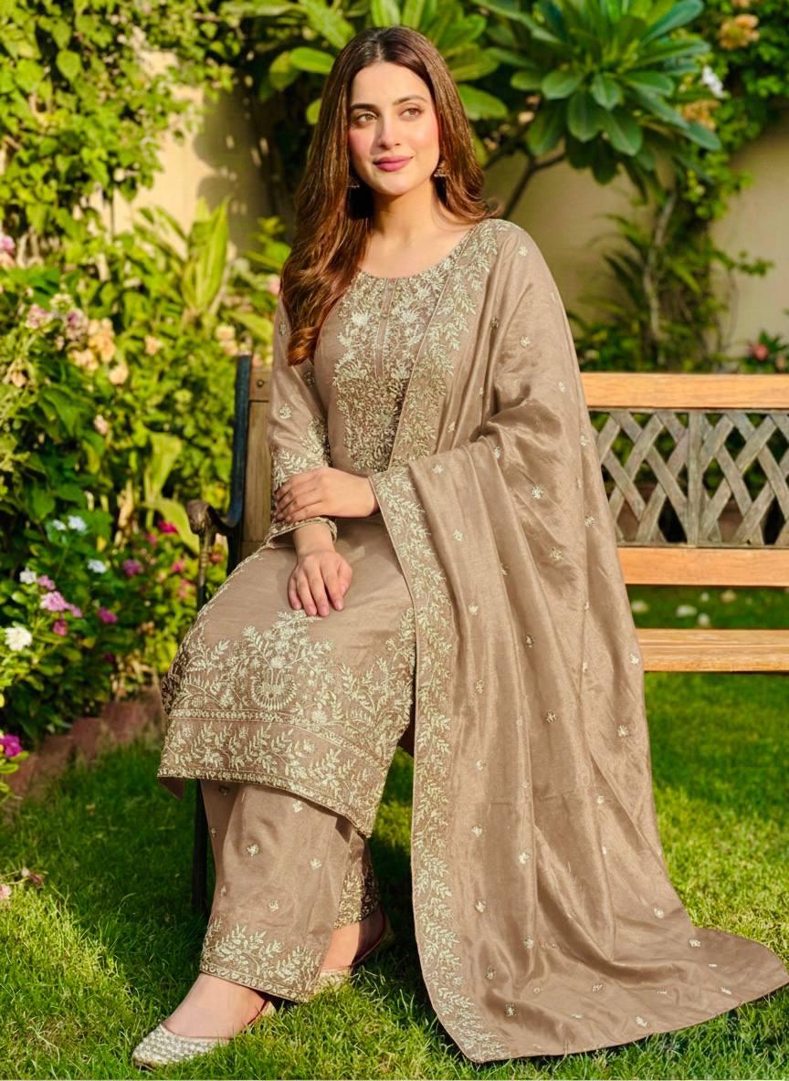 Roman Fabric Suit Set Beige